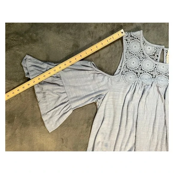 Time and Tru Women's Blue Cold Shoulder Blouse XXL - Picture 5 of 6
